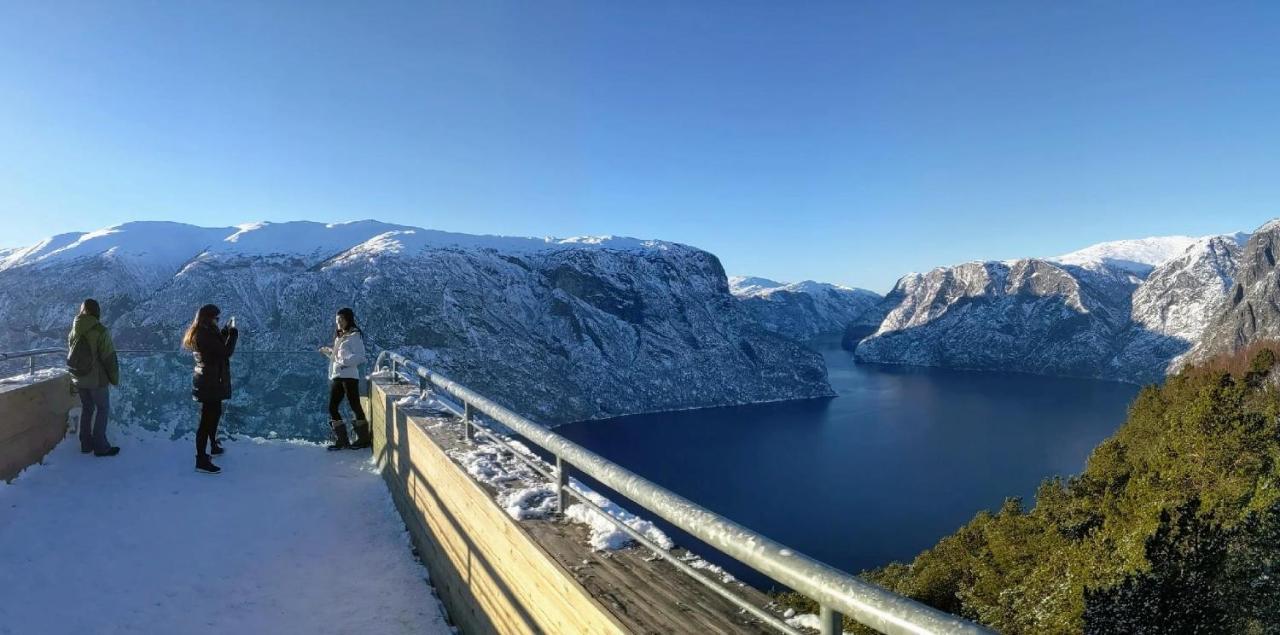 Panoramic Terrace, Huge Rain Shower And Cosy Lofts Flåm Exteriér fotografie